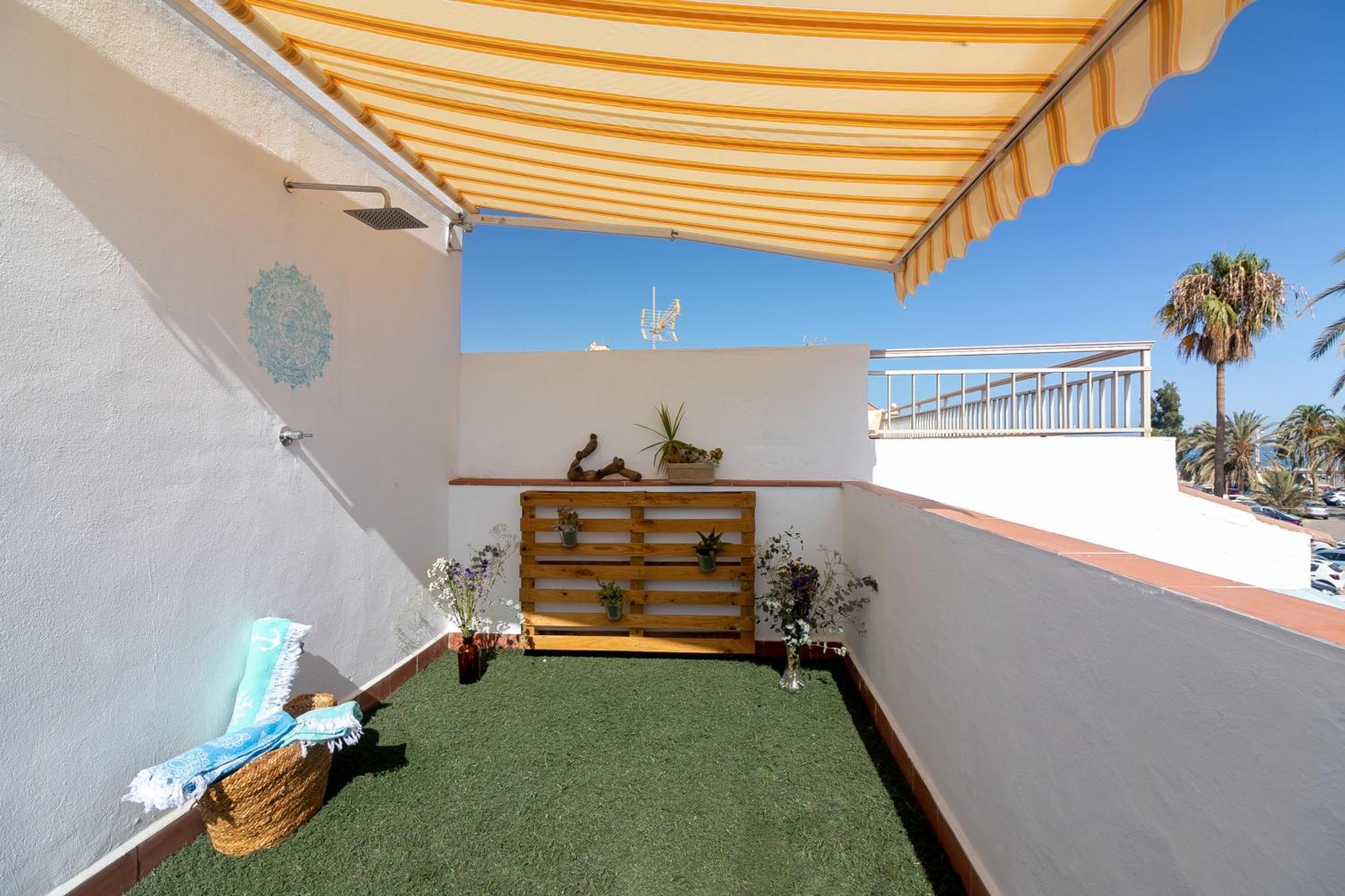 Sea & Wave Al Rolo Beach Apartment Málaga Exterior foto